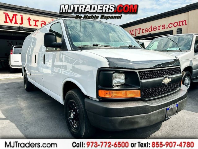 2009 Chevrolet Express Cargo 3500 Extended RWD