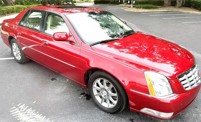 2011 Cadillac DTS Luxury FWD