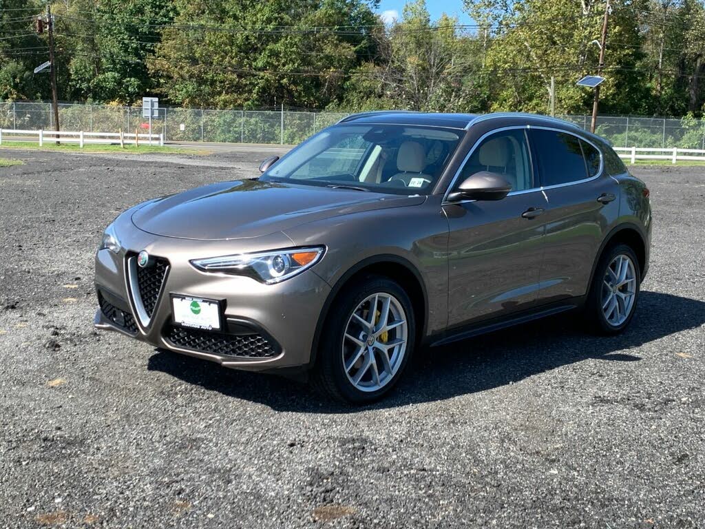 Used 2018 Alfa Romeo Stelvio for Sale in New York, NY (with Photos) -  CarGurus
