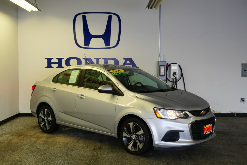 Used Chevrolet Sonic 1LT Hatchback FWD for Sale (with Photos) - CarGurus