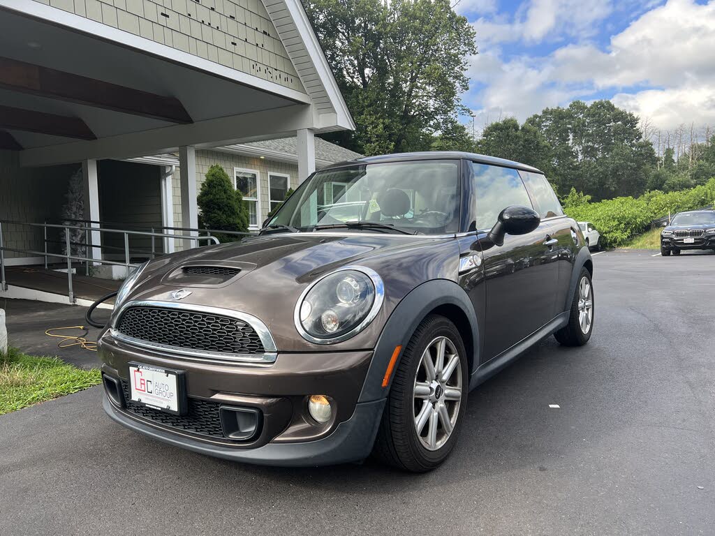 2015 MINI Cooper S First Drive Review