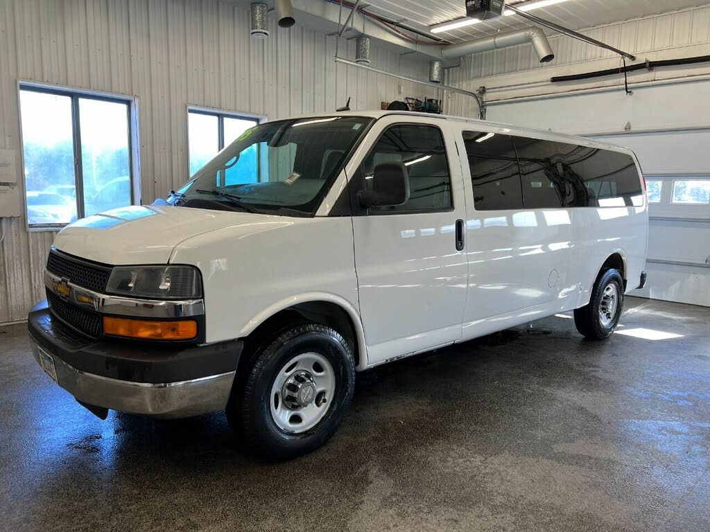 2015 chevrolet sales express passenger van