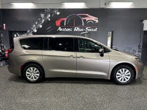Chrysler Pacifica LX FWD