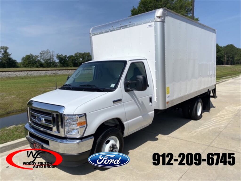 2024 Ford E-Series Chassis E-350 SD Cutaway SB RWD