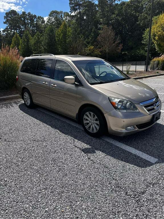 Хонда Одиссей технические характеристики. Honda Odyssey комплектации и цены фото.