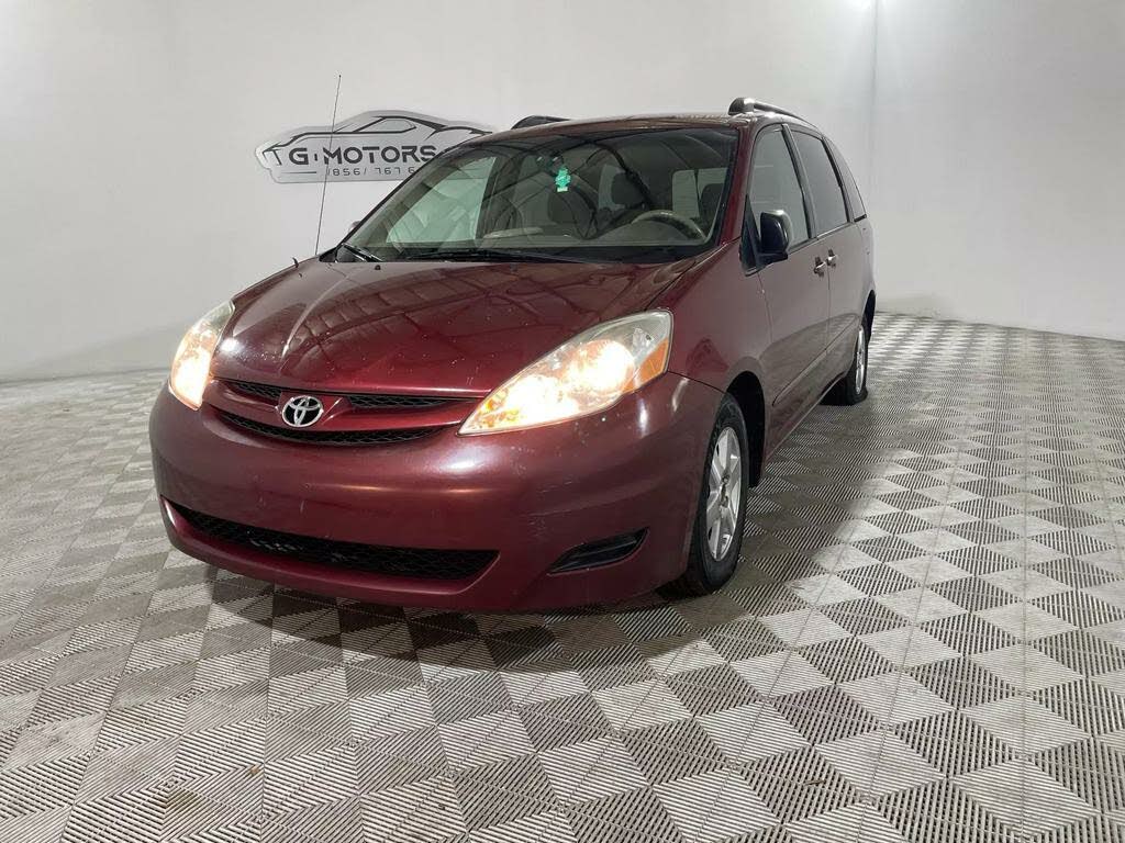 2008 Toyota Sienna LE 7 Passenger