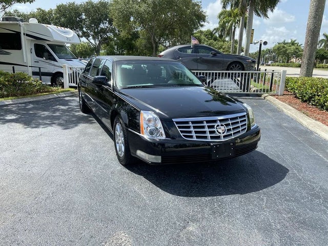 2011 Cadillac DTS Pro Coachbuilder Limo FWD
