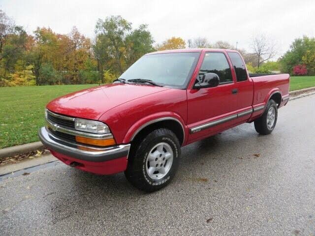 1998 Chevrolet S-10 LS Extended Cab 4WD