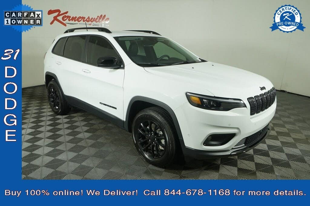 Pre-Owned 2023 Jeep Cherokee Altitude