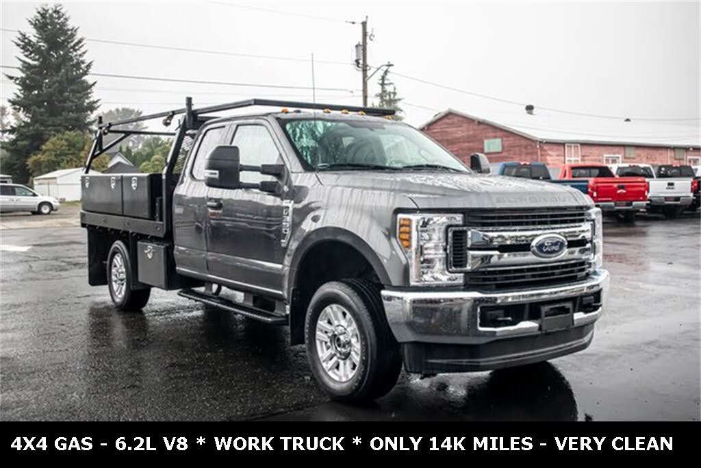 2019 Ford F-350 Super Duty Chassis XLT