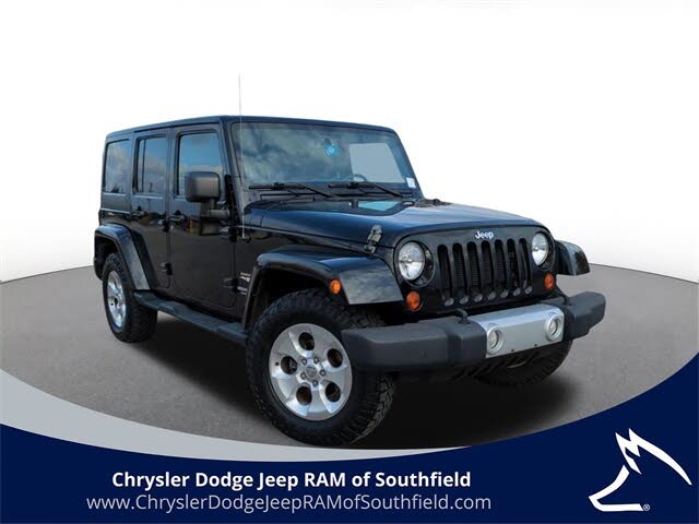 Pre-Owned 2013 Jeep Wrangler Unlimited Sahara Sport Utility in Afton  #UET1401A