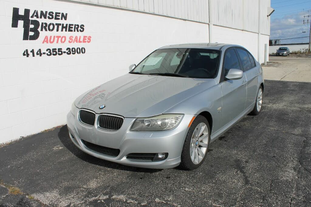 2011 BMW 3 Series 328i xDrive Sedan AWD