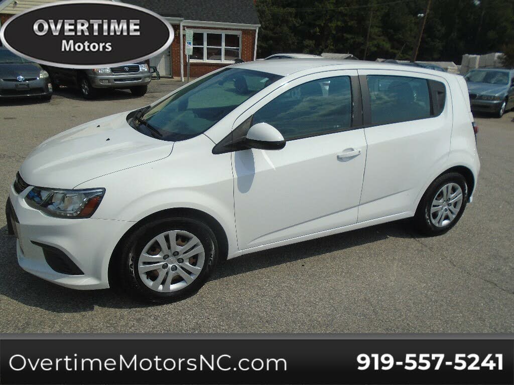 Used Chevrolet Sonic 2LT Hatchback FWD for Sale (with Photos) - CarGurus