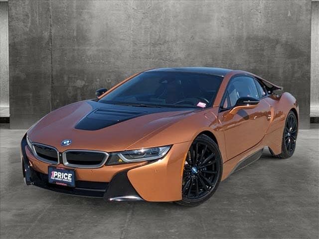 Photo gallery of the stunning BMW i8 - 1/11