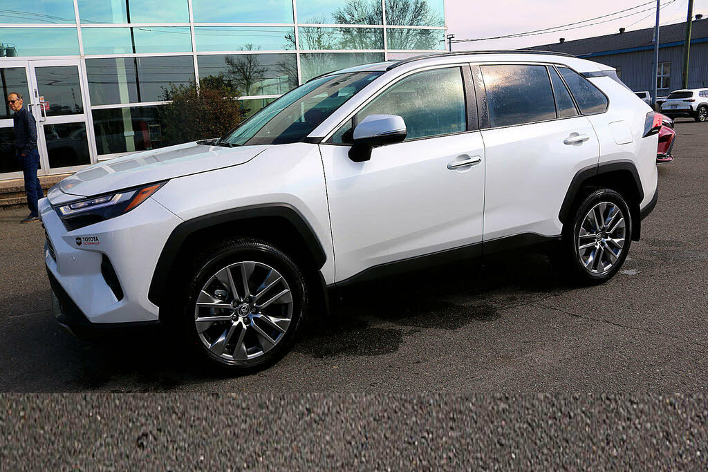 2,125 Used Toyota RAV4 for Sale CarGurus.ca