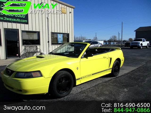 2001 Ford Mustang Deluxe Coupe RWD