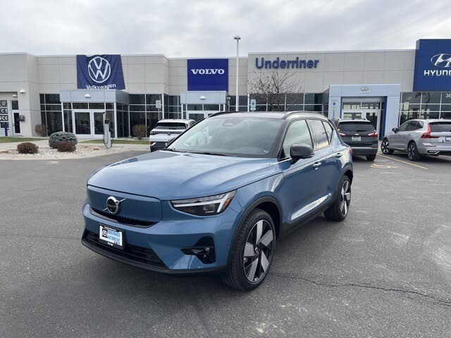 2024 Volvo XC40 Recharge Plus RWD