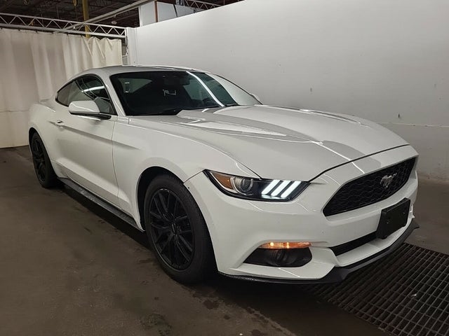 Ford Mustang V6 Coupe RWD 2017