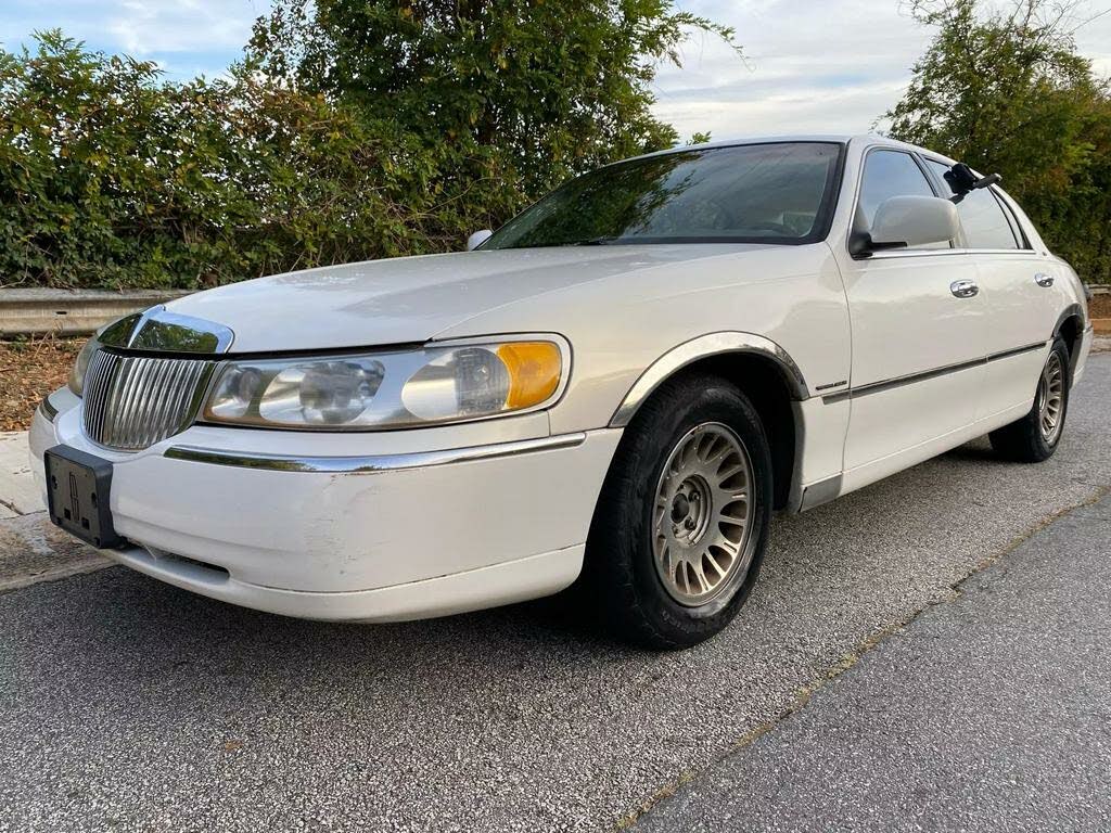 Used 1998 Lincoln Town Car for Sale in Athens GA with Photos