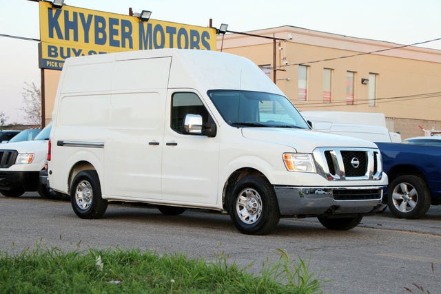 Nissan NV Cargo 2500 HD SV with High Roof V8 2017