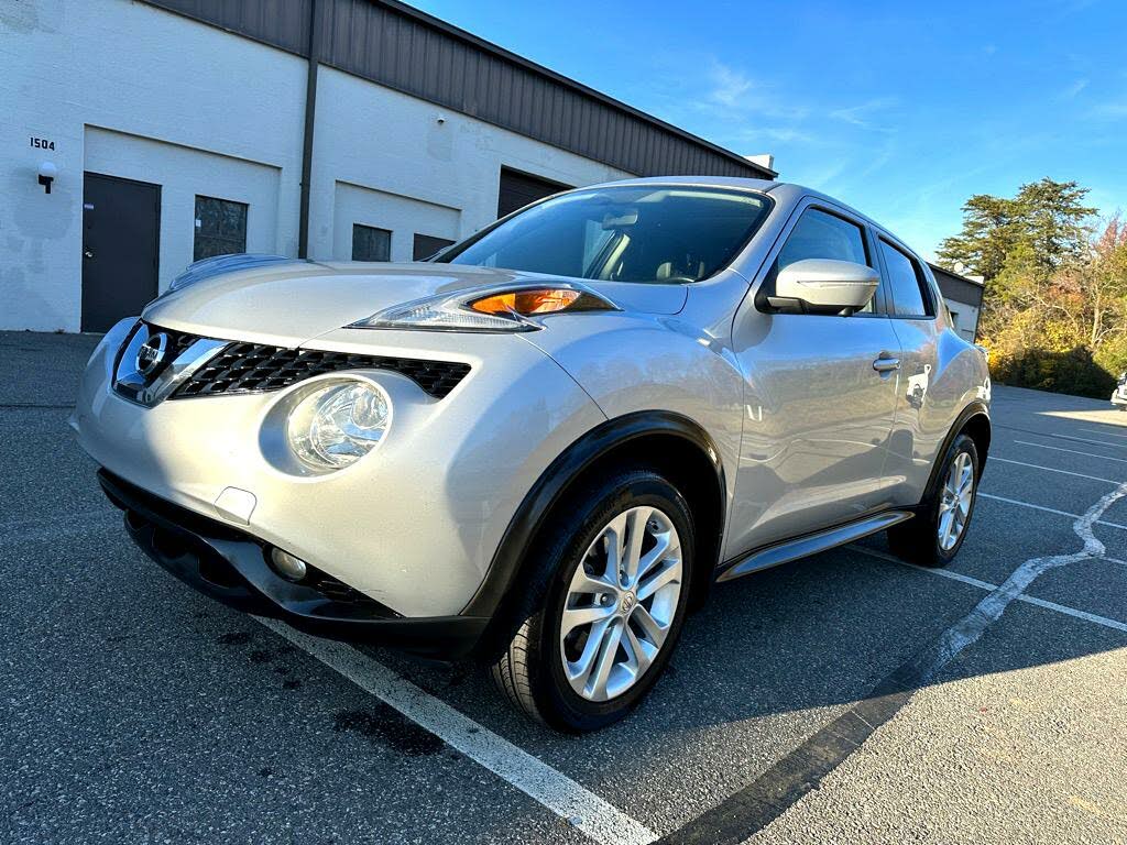 nissan juke 2023 azul