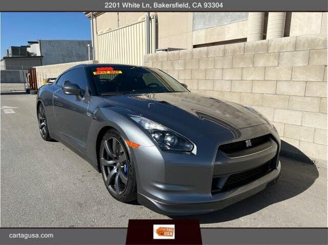 Nissan GT-R - Consumer Reports