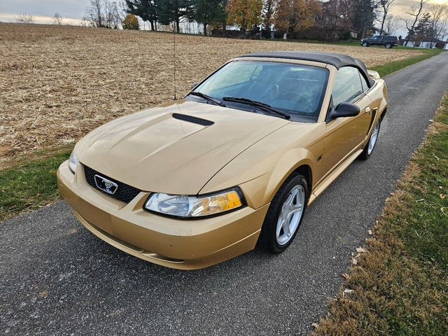 2000 Ford Mustang GT Convertible RWD