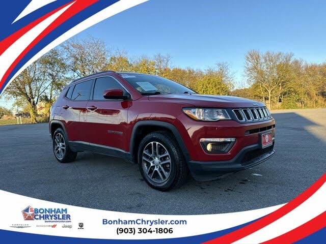 2019 Jeep Compass Latitude with Sun and Wheel Package FWD