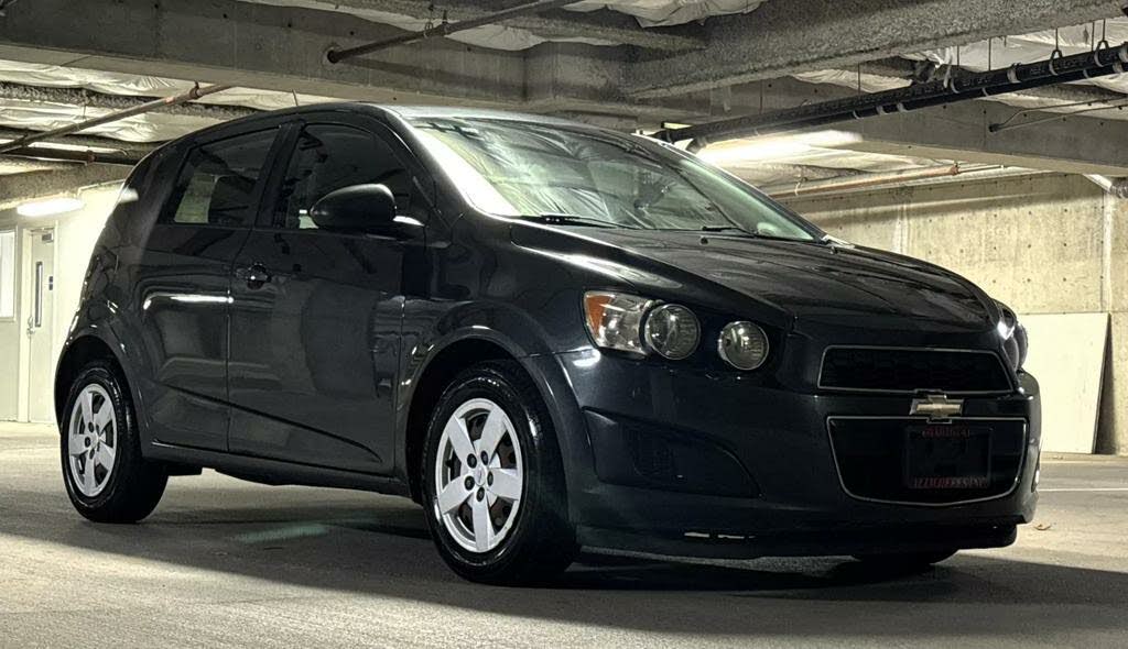 Used Chevrolet Sonic 1LT Hatchback FWD for Sale (with Photos) - CarGurus