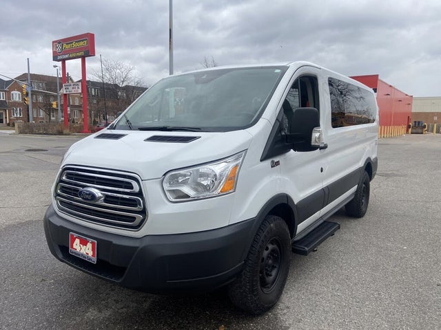 Ford Transit Passenger 150 XLT Low Roof RWD with 60/40 Passenger-Side Doors 2018
