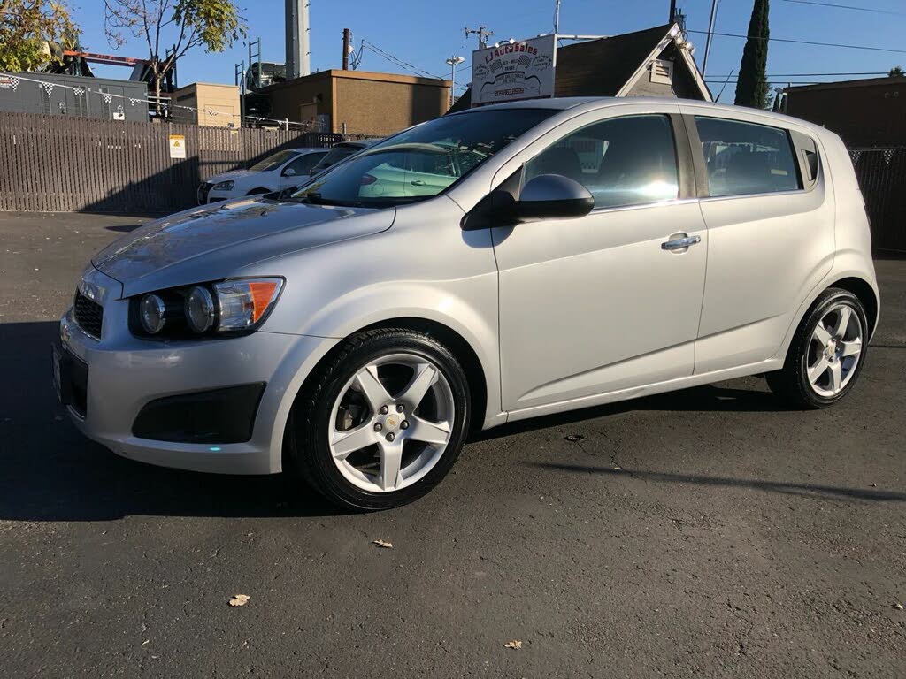 Used Chevrolet Sonic 2LS Hatchback FWD for Sale (with Photos) - CarGurus