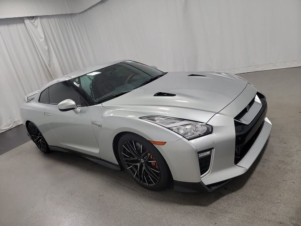 2021 Nissan GT-R Review & Ratings