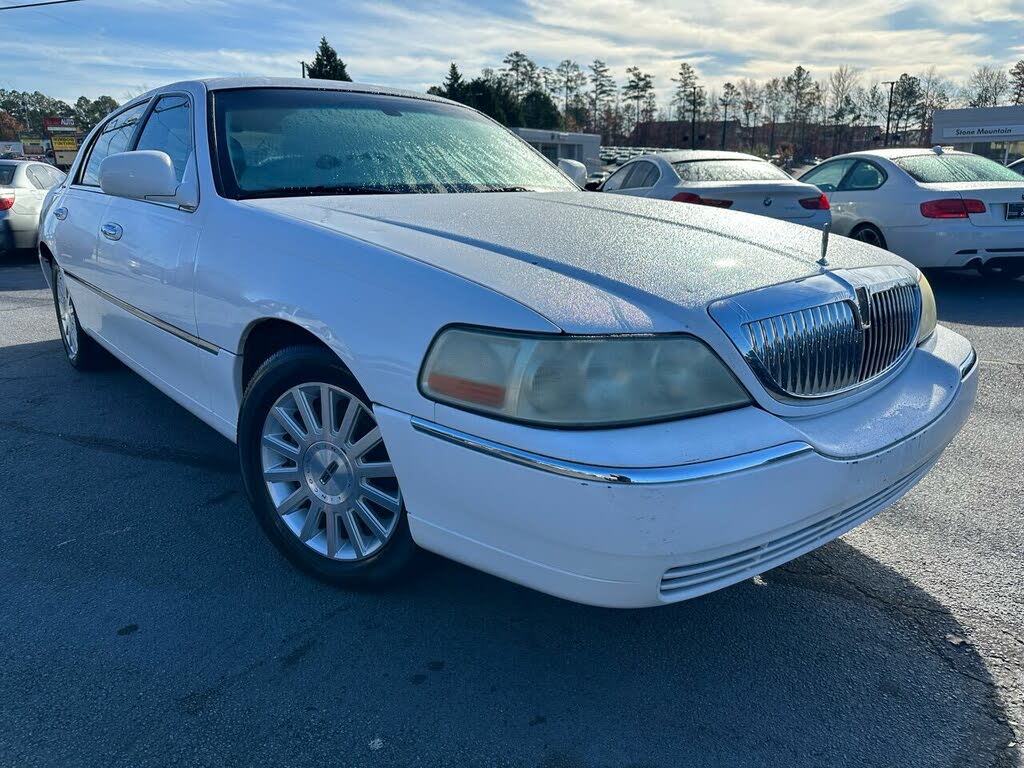 Used 2003 Lincoln Town Car Cartier L for Sale in Memphis TN