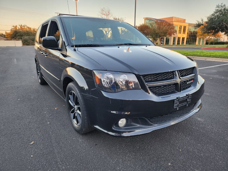 2017 dodge grand hot sale caravan gt black