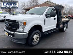 Ford F-350 Super Duty Chassis XLT DRW 4WD