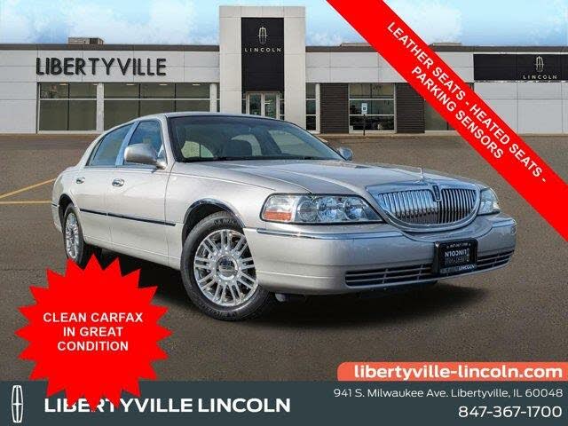 Used 2003 Lincoln Town Car Cartier L for Sale in Madison WI