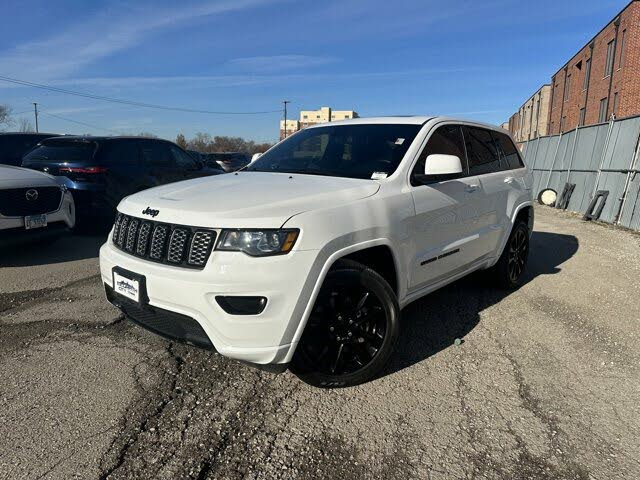 See the New Jeep Grand Cherokee in Princeton, IL