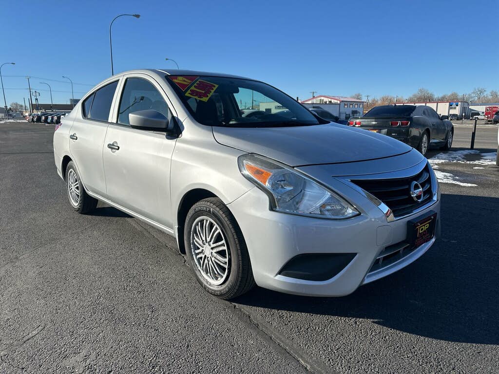 2022 Nissan Versa near Easton, MD | View Its Interior & MPG