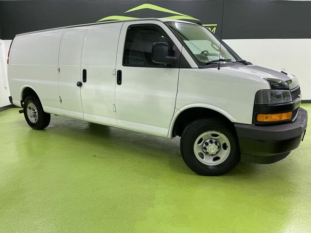 2018 Chevrolet Express Cargo 2500 Extended RWD