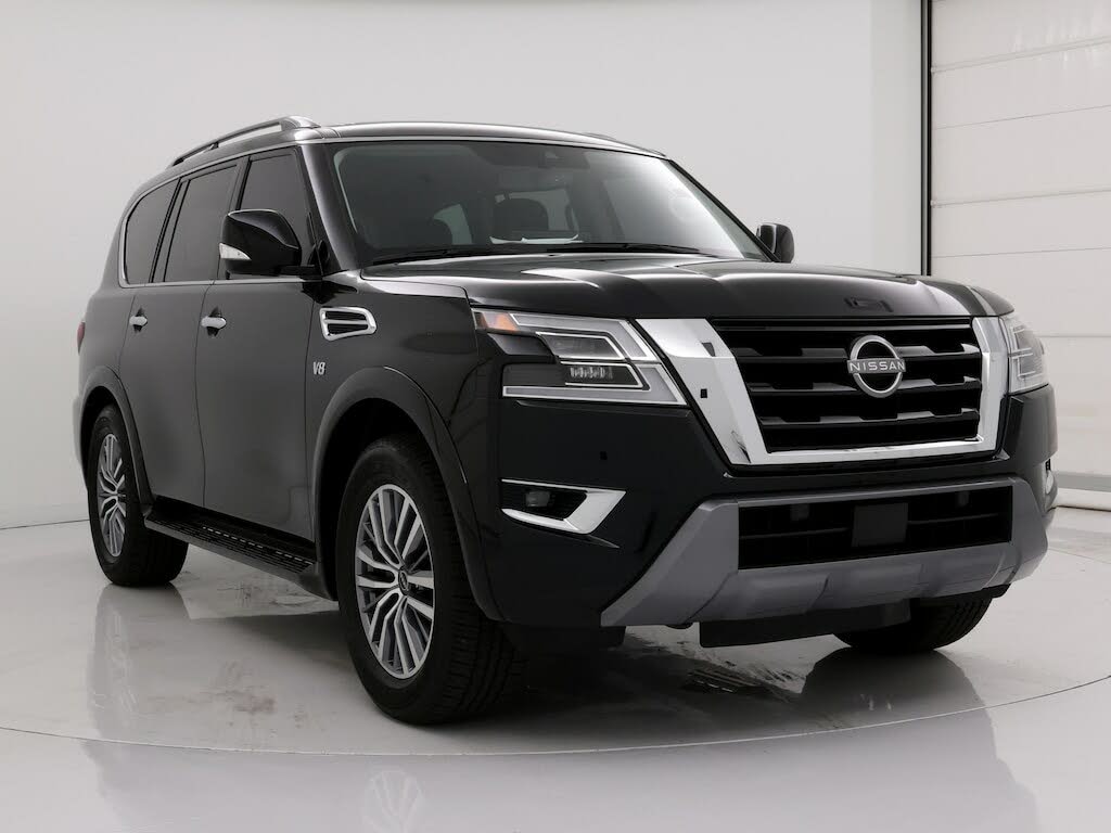 Used 2023 Nissan Armada for Sale in Green Bay WI with Photos