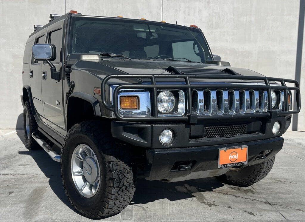 081 Внедорожник Hummer H2 желтый на съемки фото