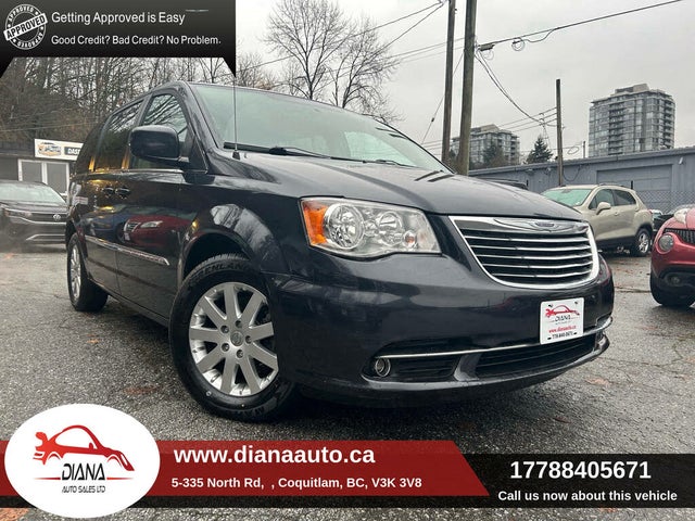 2014 Chrysler Town & Country Limited FWD