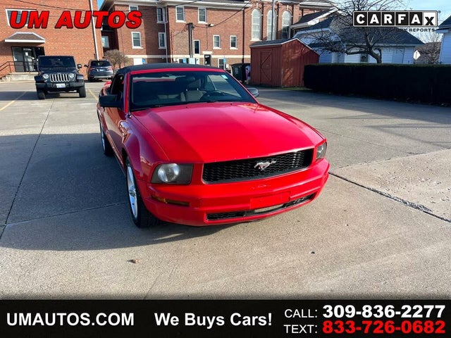 2005 Ford Mustang V6 Deluxe Convertible RWD