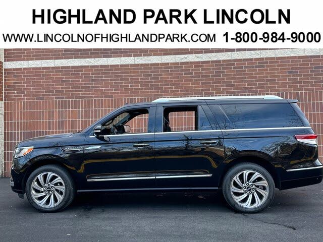 2022 Lincoln Navigator Standard 4WD