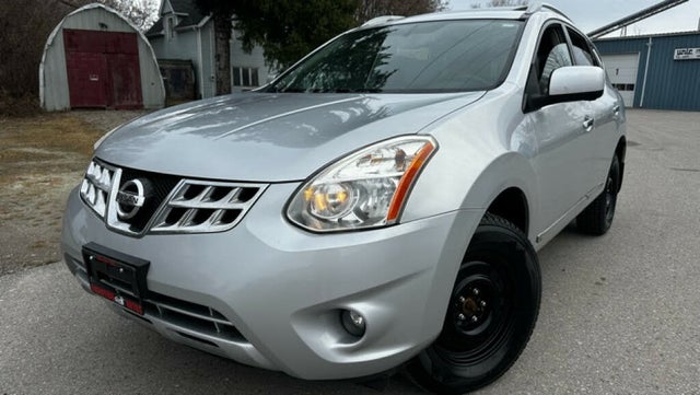 Nissan Rogue SV with SL AWD 2013