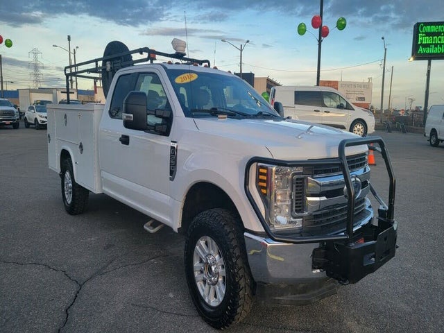2018 Ford F-350 Super Duty Chassis XLT SuperCab 4WD