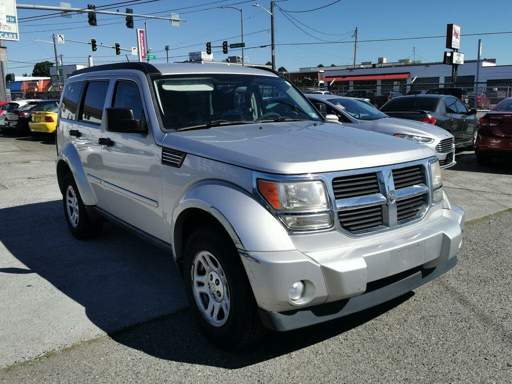 https://static.cargurus.com/images/forsale/2023/12/28/20/41/2011_dodge_nitro-pic-8950664561059279896-1024x768.jpeg