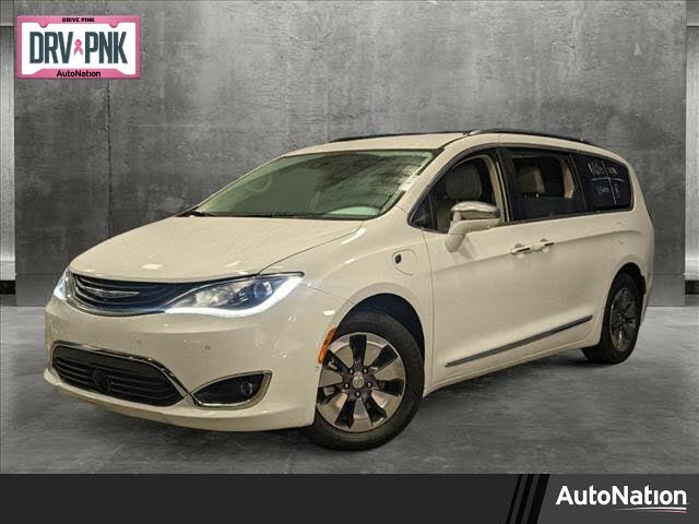 2018 chrysler pacifica all wheel hot sale drive minivan