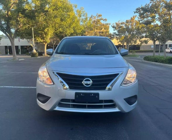 2019 Nissan Versa SV FWD