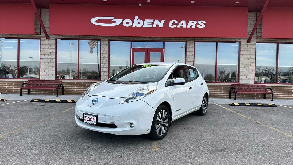 Cargurus used store electric cars